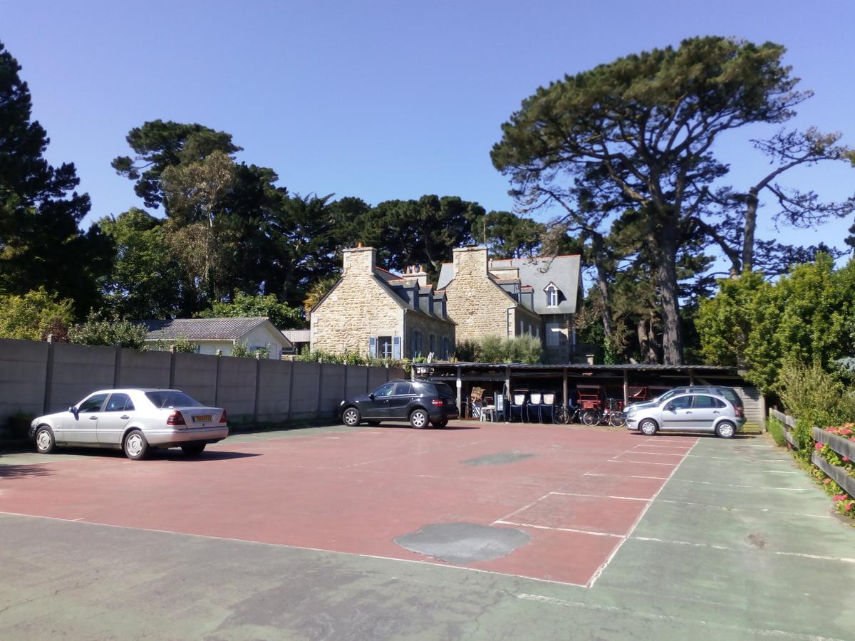 Grand Hotel De Port Blanc Penvénan 外观 照片