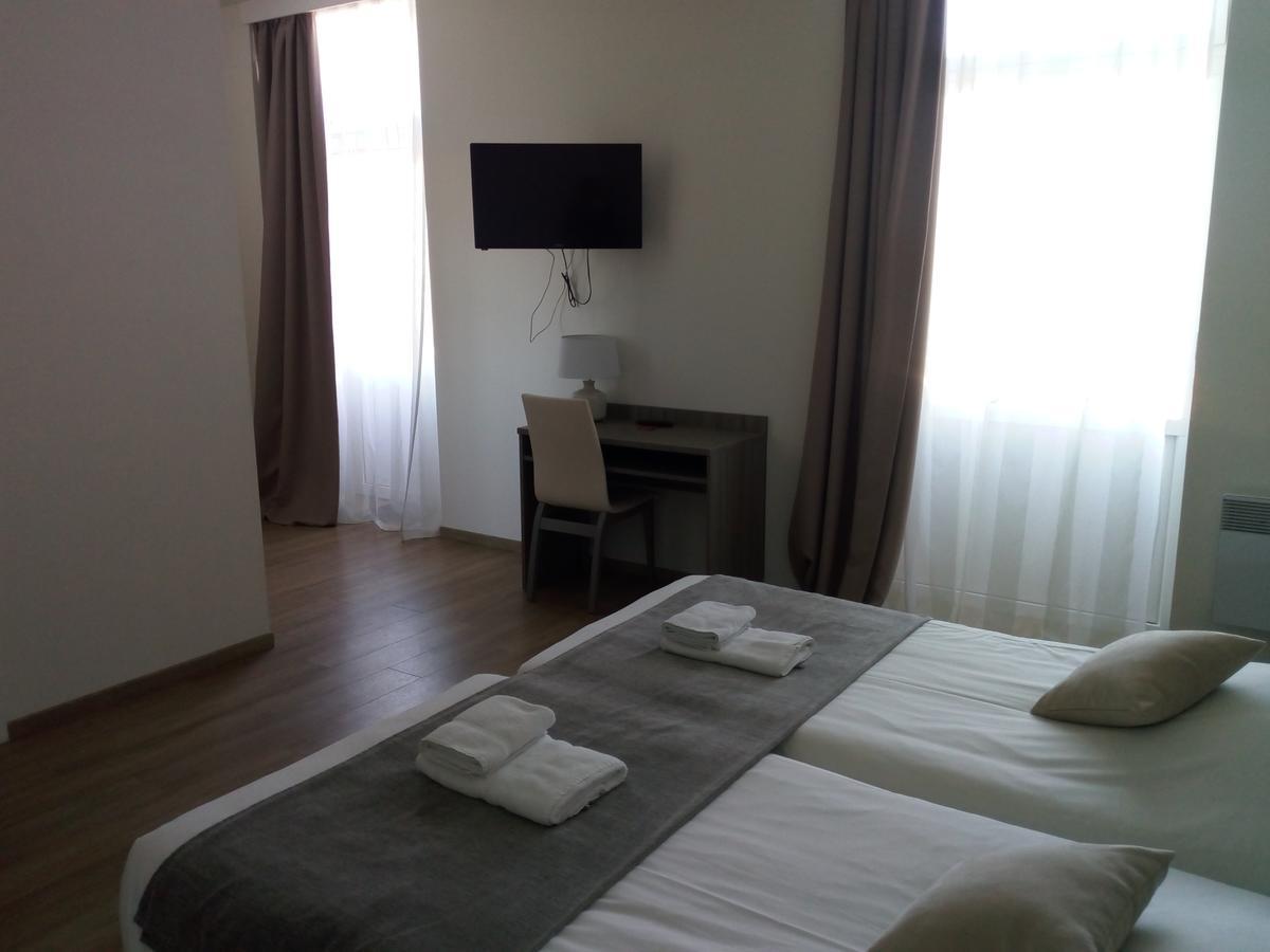 Grand Hotel De Port Blanc Penvénan 外观 照片