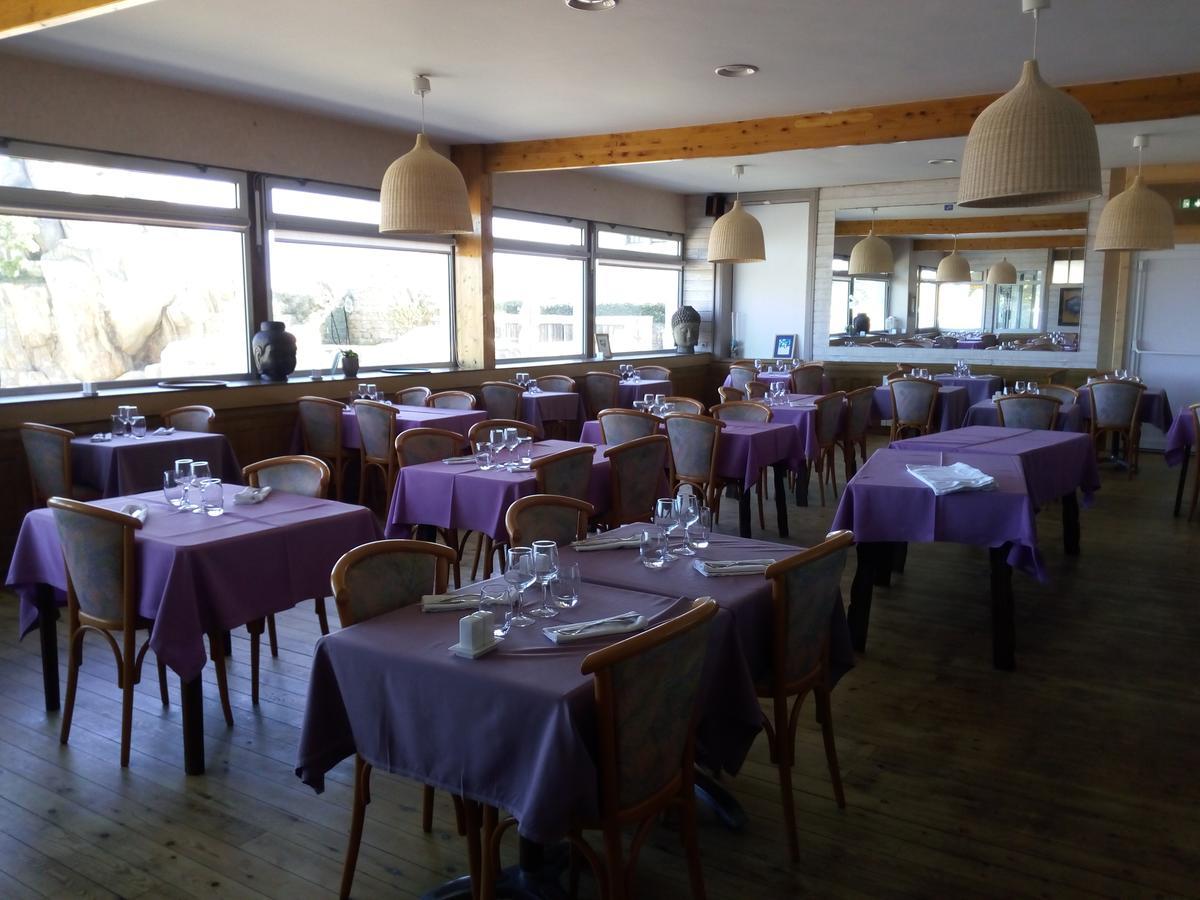 Grand Hotel De Port Blanc Penvénan 外观 照片