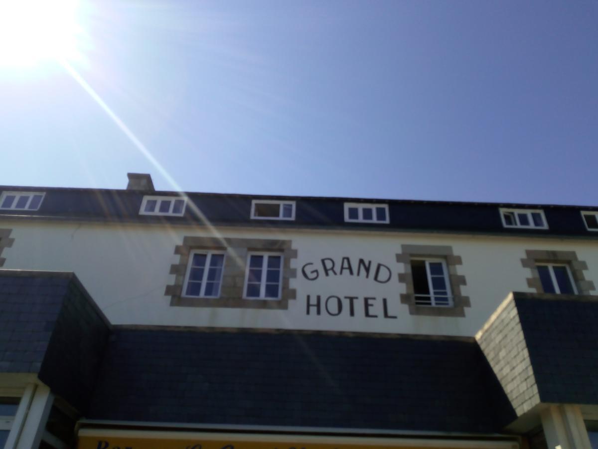 Grand Hotel De Port Blanc Penvénan 外观 照片