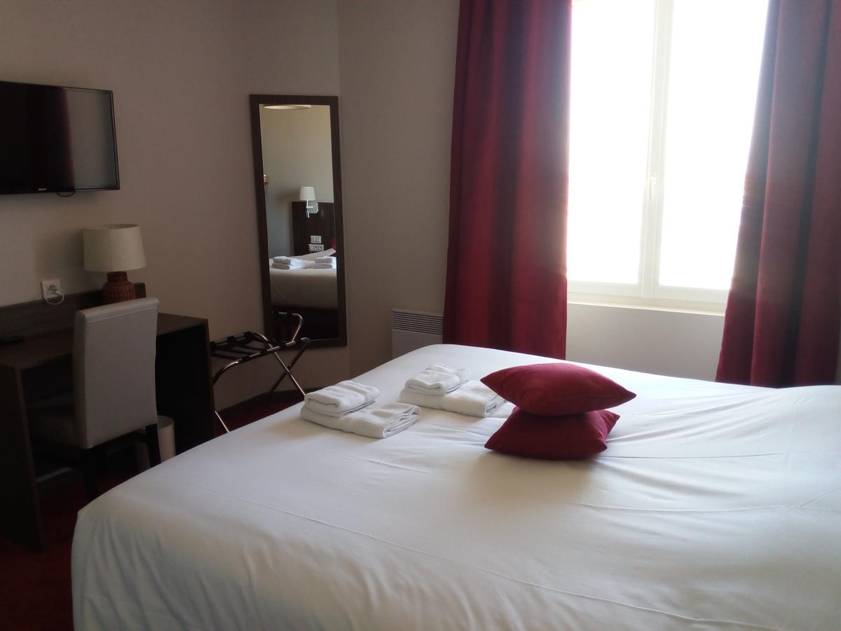 Grand Hotel De Port Blanc Penvénan 外观 照片