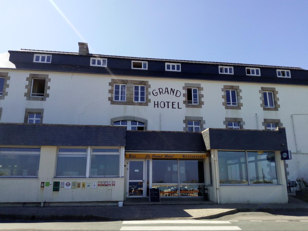 Grand Hotel De Port Blanc Penvénan 外观 照片