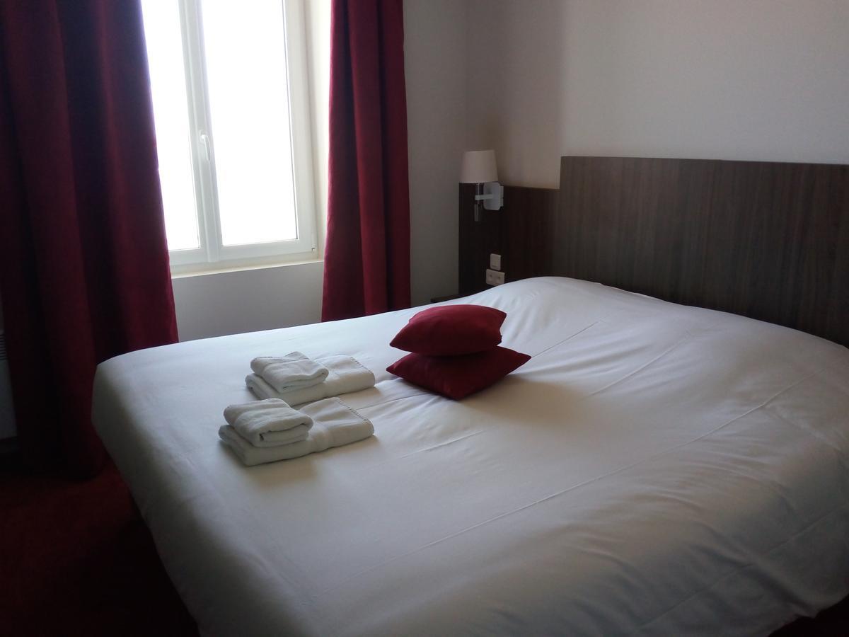 Grand Hotel De Port Blanc Penvénan 外观 照片